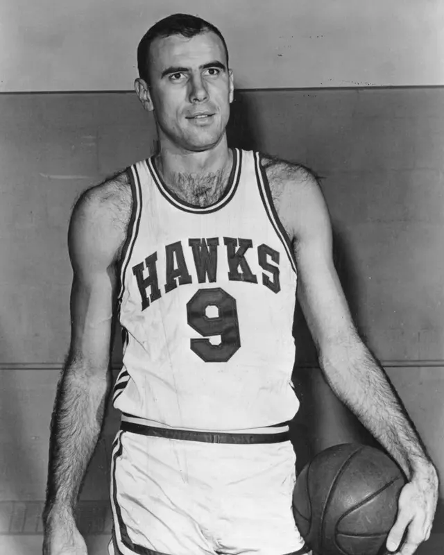Portrait of Bob Pettit