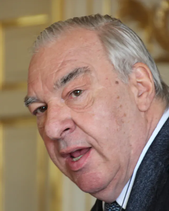 Portrait of Didier Decoin