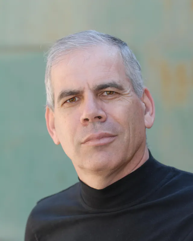 Portrait of Oren Nahari