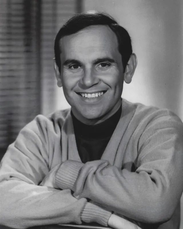 Portrait of Ronnie Schell